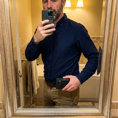 Alexandre V.
